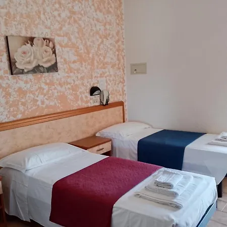 Serenella Отель 2*